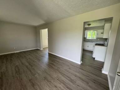 Main picture of 9634 Meadowlark Dr