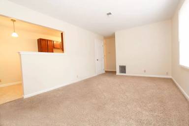 Main picture of 1349 Royalty Ct