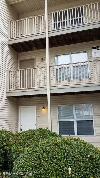 Main picture of 570 Candle Ln