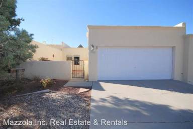 Main picture of 2916 Candelita Ct NE