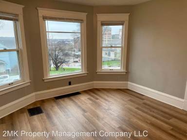 Main picture of 603 LeClaire St