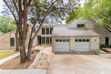 Main picture of 6105 Shadow Valley Dr