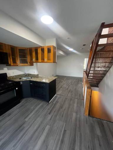 Main picture of 119 Penn St