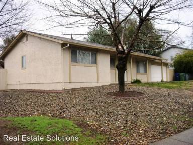 Main picture of 2220 Kerry Ave