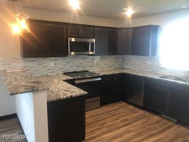 Main picture of 1112 S Sun Devil Ct