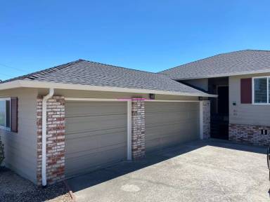 Main picture of 105 London Ct