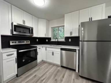 Main picture of 740 Mozley Drive Southeast - C4