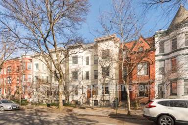 Main picture of 127 11th St NE