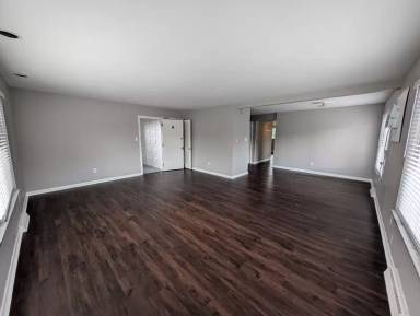 Main picture of 110 Cromwell Pl