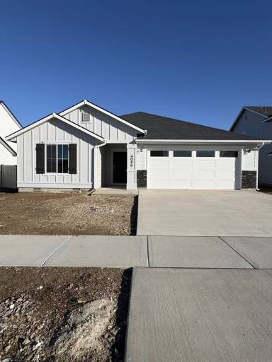 Main picture of 4086 N Edessa Ave