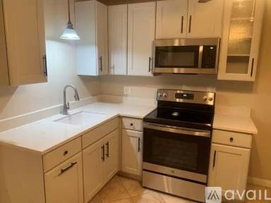 Main picture of 1720 Barbara Ln