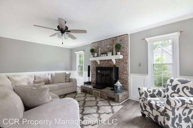 Main picture of 5655 Dobson Dr