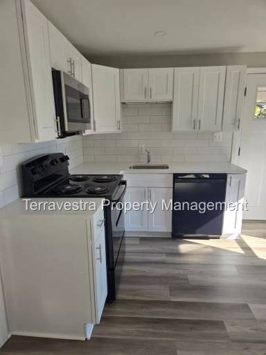 Main picture of 209 N 3rd St