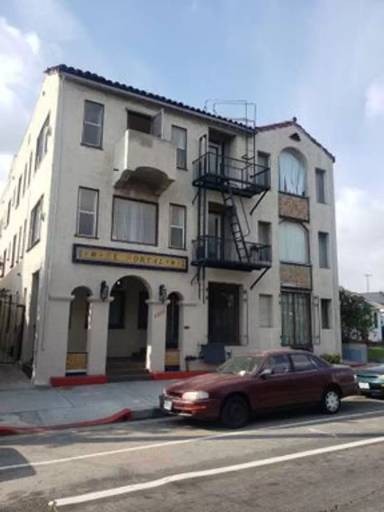 Main picture of 1147 Broad Ave