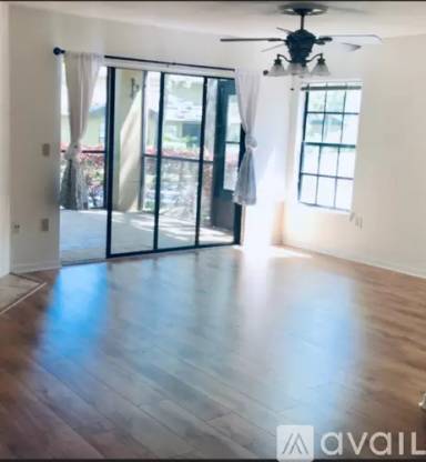 Main picture of Lakecrest Condominium