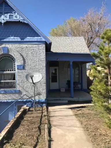 Main picture of 145 Midway Ave