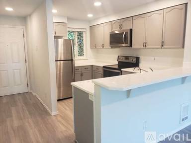 Main picture of 15707 Waynita Way NE