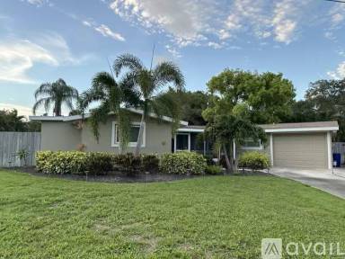 Main picture of 2461 Clematis St