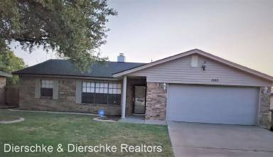 Main picture of 1561 Clayton St