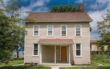 Main picture of 43 W Main St