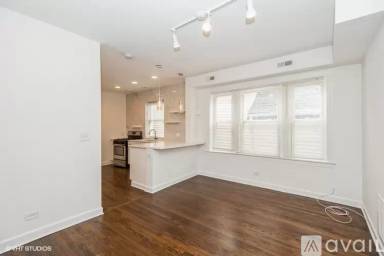 Main picture of 2724 W Logan Blvd