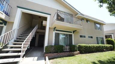 Main picture of 4540 Maple Ave