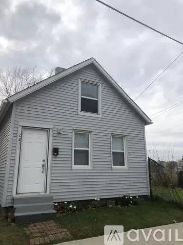 Main picture of 2211 Barber Ave