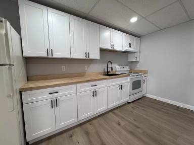 Main picture of 225 Jonathan St