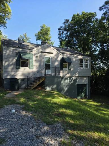 Main picture of 824 Matheson Rd