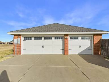 Main picture of 1701 Rock Creek Rd