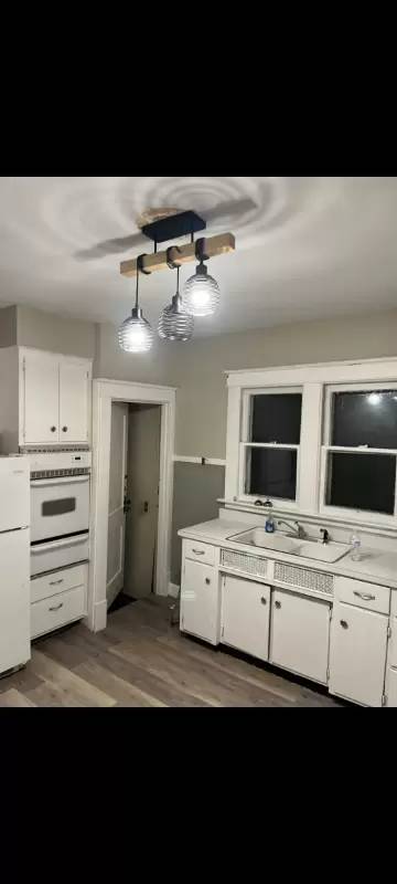 Main picture of 1021 Rice Ave