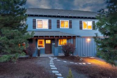 Main picture of 2545 NW Awbrey Rd