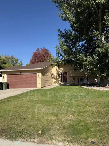 Main picture of 1133 Minuteman St