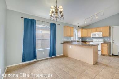 Main picture of 771 E Beargrass Pl