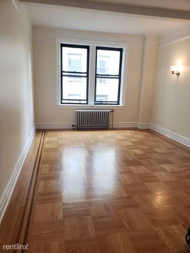 Main picture of 115 E 92nd St