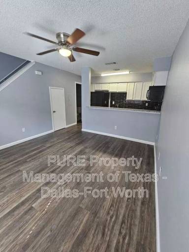 Main picture of 4004 W Pioneer Dr
