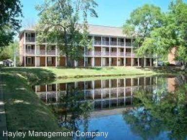 Main picture of 150 E University Dr