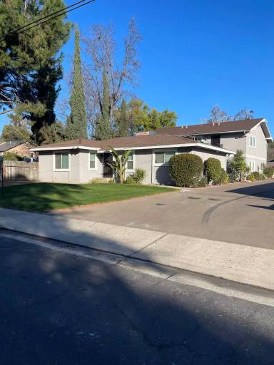 Main picture of 69 W Beverly Dr