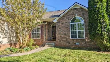 Main picture of 1320 Ambleside Dr