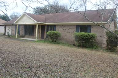 Main picture of 5614 McIver Dr