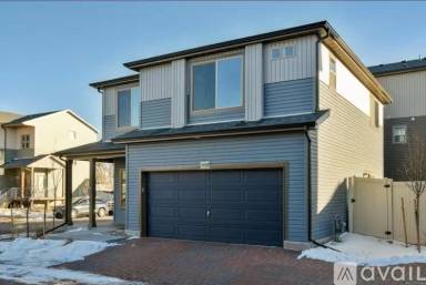 Main picture of 5440 Danube St