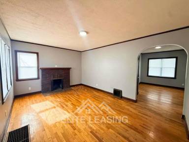 Main picture of 1119 NE Michigan Ave