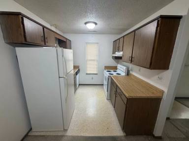 Main picture of 3121 E 12th St
