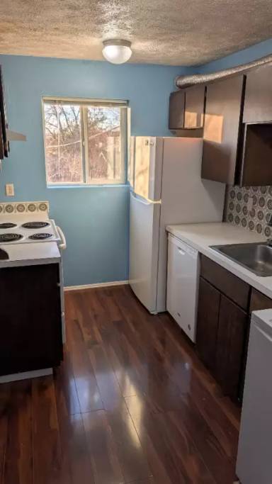 Main picture of 12021 E Mansfield Ave