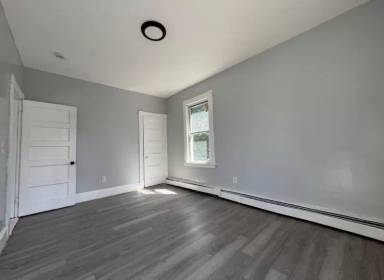 Main picture of 3 Kenyon Ct