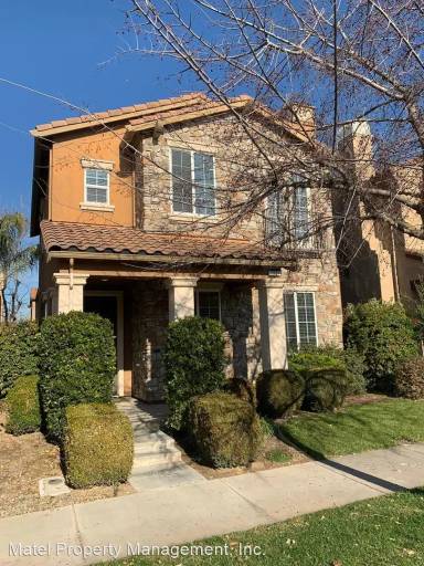 Main picture of 1331 Violet Way