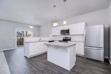 Main picture of 1737 Bluff Ridge Ct