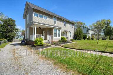 Main picture of 654 Ravenel St