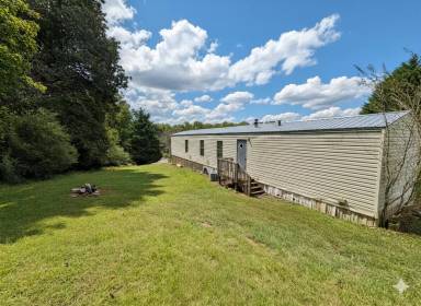 Main picture of 1560 Grindle Bridge Rd