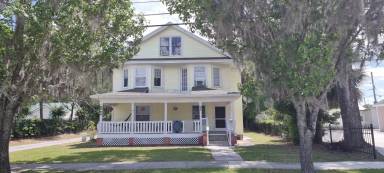 Main picture of 136 W Howry Ave